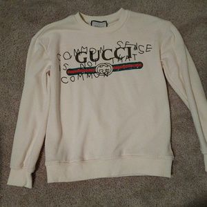Gucci sweater ⭐